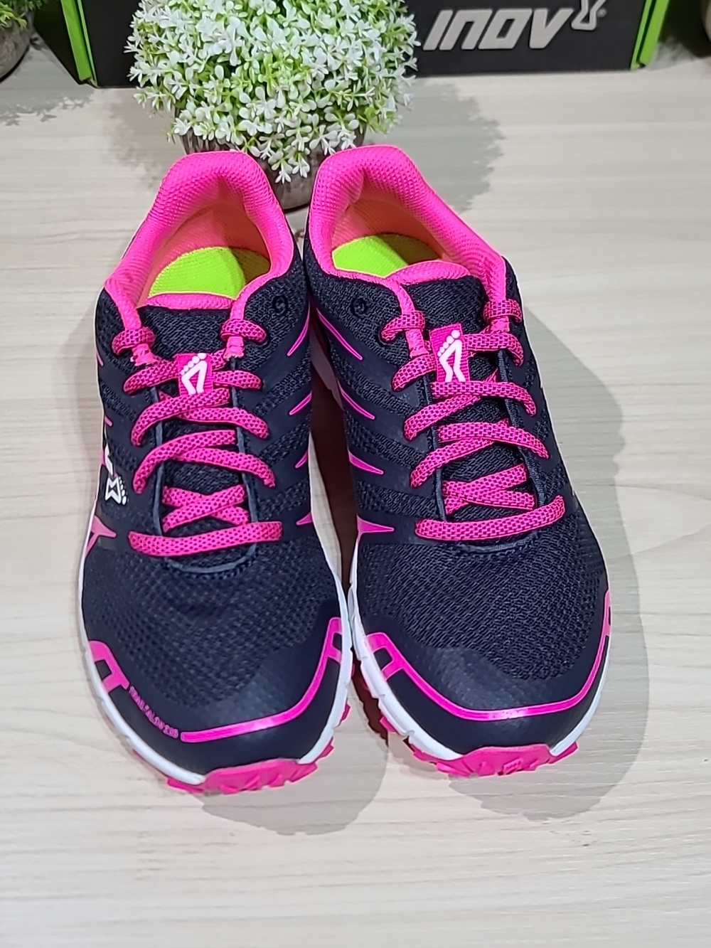 Inov-8 Trailtalon 235 Running Shoes - Navy/Pink US Women's 7.5 NEW - Picture 3 of 9